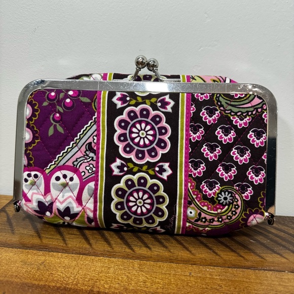 Vera Bradley Handbags - Vera Bradley Makeup Snap Close Case